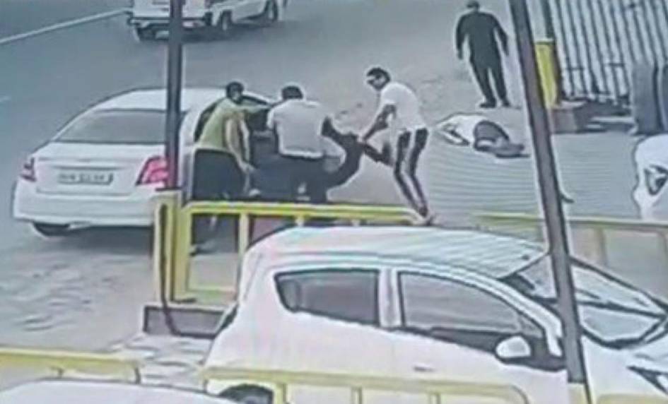 Деновда зўравонлар 32 ёшли эркакни уриб ўлдирди